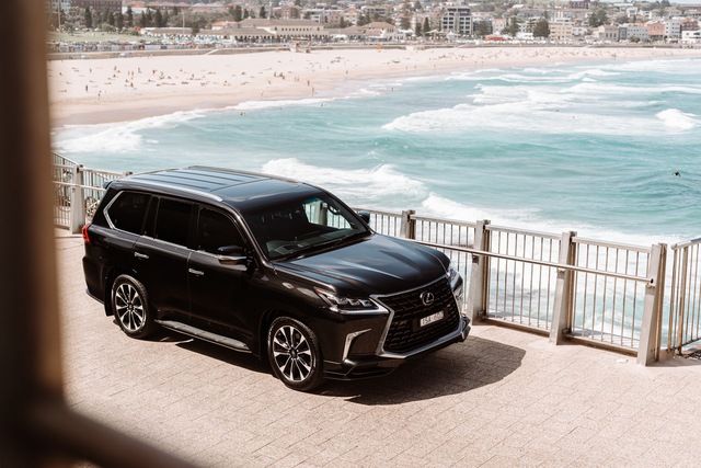 Ra mắt Lexus LX 570 S 2021: Giá quy đổi từ 3 tỷ đồng, vẫn ăn chắc mặc bền sau 6 năm - Ảnh 1.