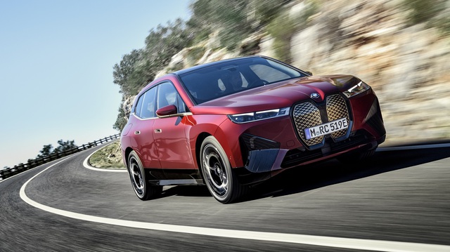 Công bố chi tiết BMW iX - SUV chủ lực mới, giá quy đổi từ 1,8 tỷ đồng