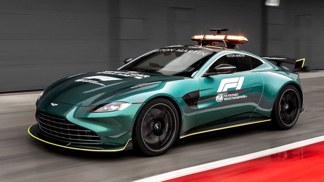 Aston Martin úp mở xe thể thao mới, dân tình nhìn kiểu dáng đoán ngay được một cái tên - Ảnh 1.