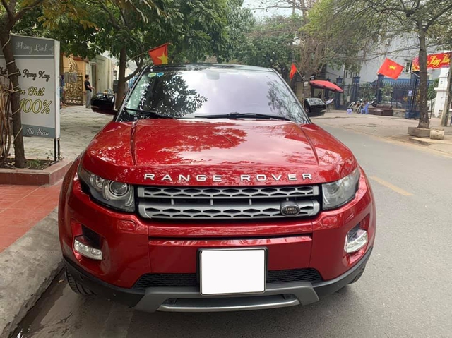 Đại gia bán Range Rover Evoque giá 7.000 đồng tiền ảo Pi, quy đổi hơn 1,1 tỷ đồng - Ảnh 1.