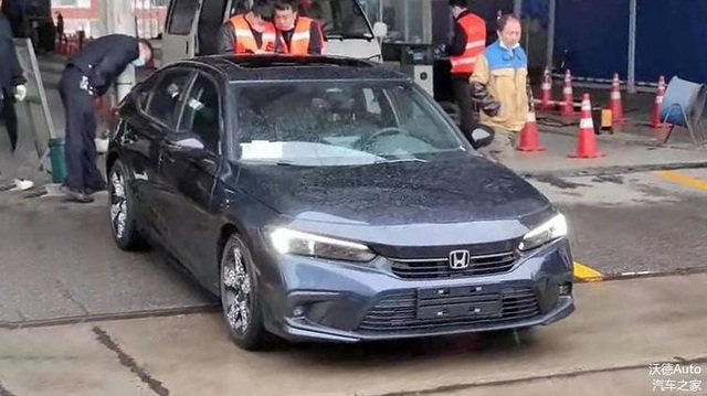 Honda Civic 2021 lần đầu lộ diện 'trần trụi' trên đường phố: Lột xác thiết kế, chờ ngày về Việt Nam