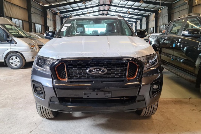 Đại lý chào bán lô Ford Ranger nhập Thái cuối cùng, sắp tung mẫu mới lắp ráp trong nước - Ảnh 1.