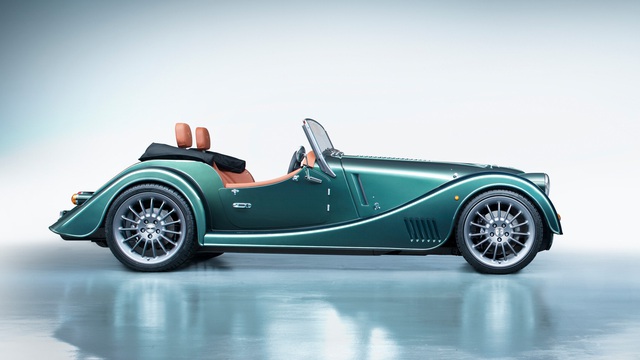 Morgan Plus Six 2021 chào hàng đại gia Việt: Giá hơn 8 tỷ, vỏ xe cổ, ruột BMW với động cơ Z4 M mạnh mẽ - Ảnh 2.