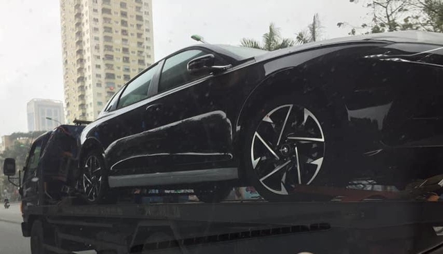 Hyundai Grandeur 2020 đầu tiên về Việt Nam: Xe Hàn sang chảnh ngang kích thước Mercedes E-Class và BMW 5-Series - Ảnh 2.