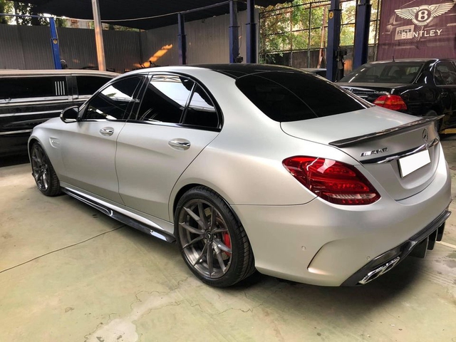 Bán Mercedes-Benz C 63 ‘độc nhất’ Việt Nam với giá đủ mua S-Class, chủ xe chia sẻ: có thể độ lên 900 mã lực - Ảnh 3.