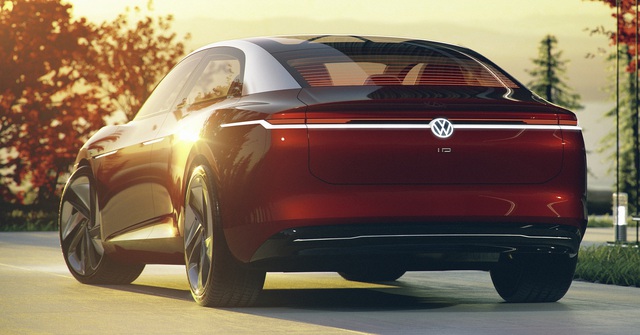 Volkswagen hé lộ siêu sedan sạc nhanh như đổ xăng, có thể tự lái cấp 4 - Ảnh 2.