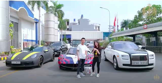 Quyet lay nuoc mat cua cha Minh Nhua cung vo chong Joyce Pham mang Rolls-Royce fake tang chu tich