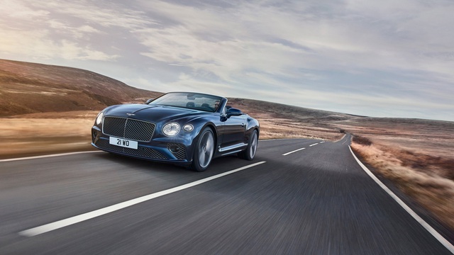 Ra mắt Bentley Continental GT Speed Convertible: Đóng/mở mui trong 19 giây, tăng tốc 0-100 km/h chậm hơn bản mui cứng 0,1 giây