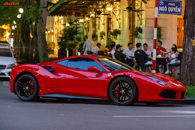 Ferrari 488 GTB của ca sĩ Tuấn Hưng đã về tay chủ mới, giá bán lại khoảng 12 tỷ đồng - Ảnh 3.