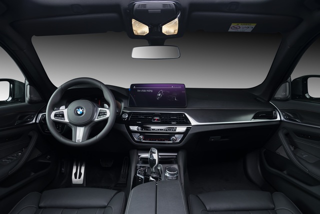 Ra mắt BMW 5-Series 2021 tại Việt Nam: Giá từ 2,5 tỷ, bạt ngàn công nghệ cạnh tranh Mercedes-Benz E-Class - Ảnh 4.