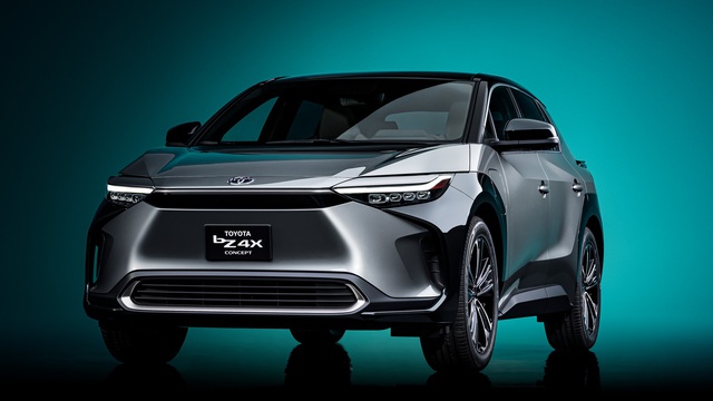 Ra mắt Toyota bZ4X concept - RAV4 chạy điện, tương lai của Toyota