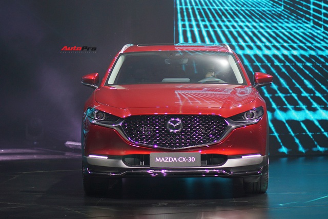 Đánh giá nhanh Mazda CX-30 tại Việt Nam: 2 phiên bản, giá cao nhất gần 900 triệu, đấu Toyota Corolla Cross - Ảnh 2. Đánh giá nhanh Mazda CX-30 tại Việt Nam: 2 phiên bản, giá cao nhất gần 900 triệu, đấu Toyota Corolla Cross - Ảnh 2.