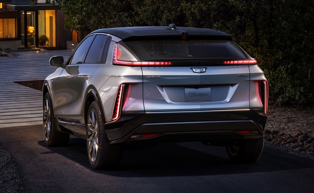 Cadillac bắt đầu lắp ráp SUV điện Lyriq, VinFast VF e35 cần dè chừng - Ảnh 2.