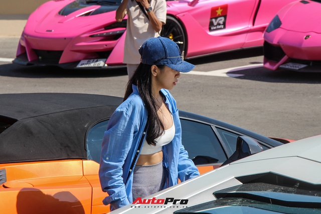 Bị bong gân, hot girl 9x vẫn lái Lamborghini Aventador thoăn thoắt từ Sài Gòn đến Mũi Né - Ảnh 3.