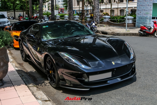 Hội chơi siêu xe Evo Team tụ họp cuối tuần, chiếc McLaren 720S Spider của ca sĩ Đoàn Di Băng cũng xuất hiện - Ảnh 8. Hội chơi siêu xe Evo Team tụ họp cuối tuần, chiếc McLaren 720S Spider của ca sĩ Đoàn Di Băng cũng xuất hiện - Ảnh 8.