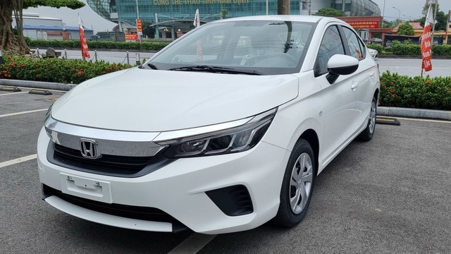 Honda City E 2021 ồ ạt về đại lý: Xe dịch vụ giá 499 triệu, vẫn số tự động, đấu Toyota Vios số sàn - Ảnh 2.