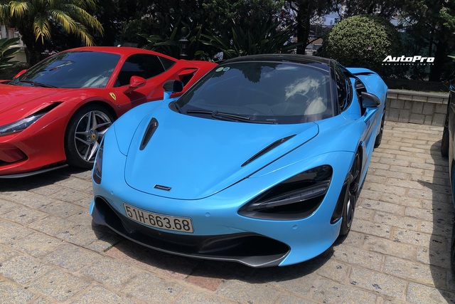 Dàn siêu xe trăm tỷ sặc sỡ hội ngộ tại Đà Lạt, Ferrari F8 Tributo của nữ đại gia trẻ mới sắm cũng góp mặt - Ảnh 9. Dàn siêu xe trăm tỷ sặc sỡ hội ngộ tại Đà Lạt, Ferrari F8 Tributo của nữ đại gia trẻ mới sắm cũng góp mặt - Ảnh 9.