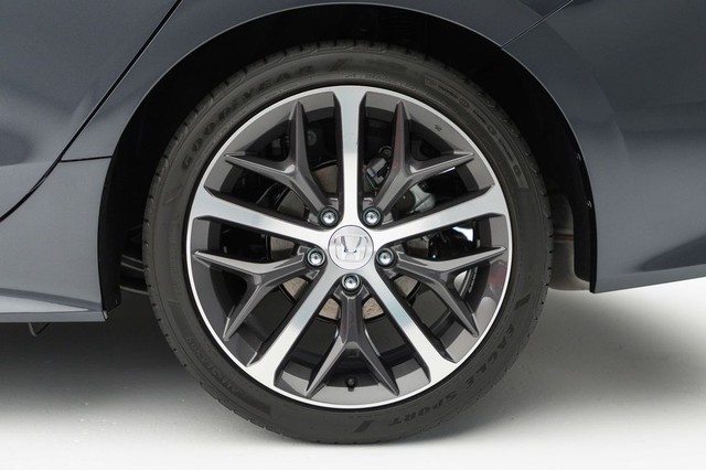 Chi tiết Honda Civic 2022 ngoài đời thực: Sang chảnh hơn, giảm chất thể thao, thêm nhiều trang bị bắt kịp thời đại, phả hơi nóng lên Mazda3 - Ảnh 12. Chi tiết Honda Civic 2022 ngoài đời thực: Sang chảnh hơn, giảm chất thể thao, thêm nhiều trang bị bắt kịp thời đại, phả hơi nóng lên Mazda3 - Ảnh 12.