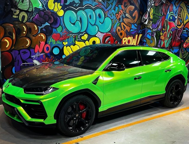 Đại gia Sài Gòn chi đậm thay đổi diện mạo Lamborghini Urus từng của Minh nhựa  - Ảnh 1.