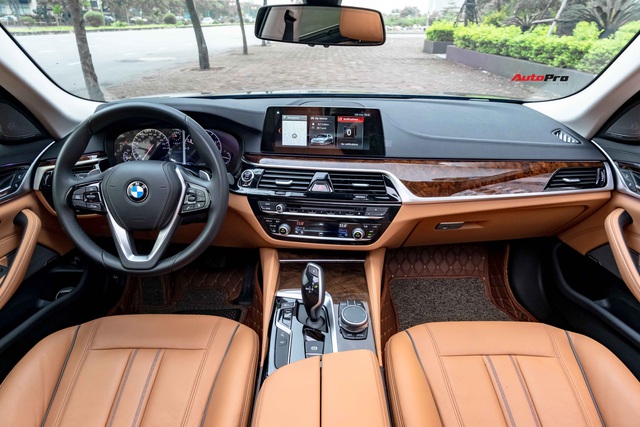 Chưa kịp bóc hết nilon, đại gia Việt bán BMW 530i vừa mua giá 2,5 tỷ để chờ bản facelift sắp ra mắt - Ảnh 3.