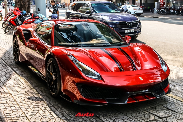 Cận cảnh Ferrari 488 Pista Spider thứ hai về Việt Nam: Nhiều chi tiết carbon gây ấn tượng về mặt thị giác - Ảnh 1.