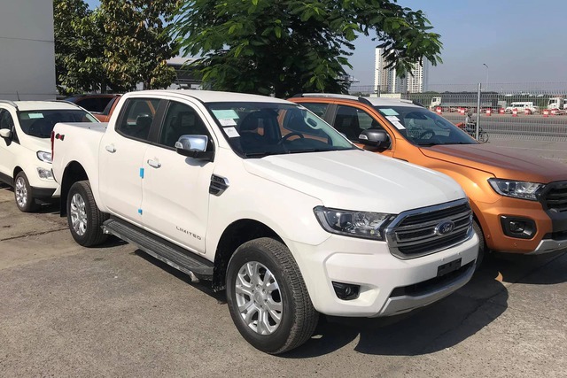 Đại lý bán Ford Ranger bia kèm lạc cao nhất 70 triệu đồng - Lô xe nhập Thái cuối cùng trước khi chuyển sang lắp ráp trong nước - Ảnh 3.