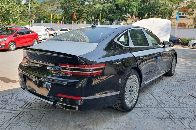 Thêm Genesis G80 2021 về Việt Nam: Mâm kín cổng cao tường như Maybach, tờ giấy trên kính lái tiết lộ nguồn gốc thực sự - Ảnh 4.