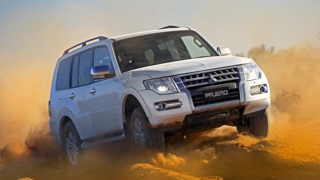 Trước khi khai tử vì ế ẩm, Mitsubishi Pajero cố gồng thêm bản Final Edition với số lượng giới hạn cho fan