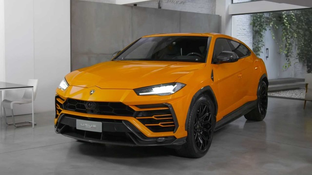 Những đại gia Việt sở hữu Lamborghini Urus ắt hẳn sẽ ưa thích gói trang bị mới với giá hơn 4,8 tỷ đồng này
