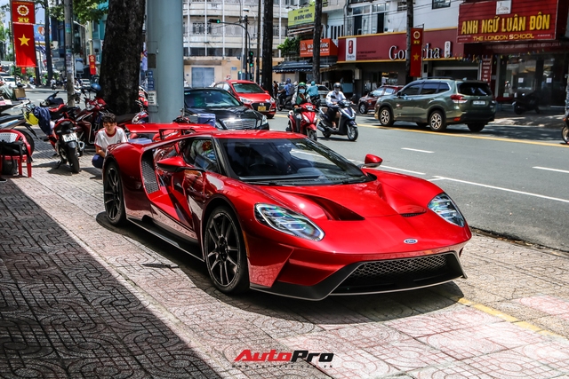 Cận cảnh Ford GT đầu tiên về Việt Nam: Nhiều chi tiết carbon nội, ngoại thất - Ảnh 4.