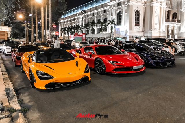 Giới đại gia gặp mặt, mang dàn siêu xe triệu USD khuấy động Sài Gòn - Ảnh 1. Giới đại gia gặp mặt, mang dàn siêu xe triệu USD khuấy động Sài Gòn - Ảnh 1.