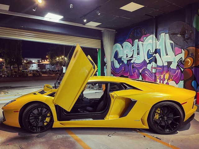 Lamborghini Aventador LP700-4 đầu tiên tại Việt Nam lên sàn xe cũ, sẵn sàng tìm chủ mới - Ảnh 4. Lamborghini Aventador LP700-4 đầu tiên tại Việt Nam lên sàn xe cũ, sẵn sàng tìm chủ mới - Ảnh 4.