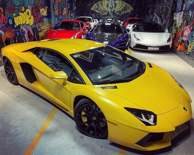 Lamborghini Aventador LP700-4 đầu tiên tại Việt Nam lên sàn xe cũ, sẵn sàng tìm chủ mới - Ảnh 5. Lamborghini Aventador LP700-4 đầu tiên tại Việt Nam lên sàn xe cũ, sẵn sàng tìm chủ mới - Ảnh 5.