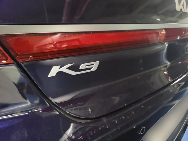 Kia K900 2021 sắp ra mắt - Sedan Hàn Quốc tham vọng chung mâm Mercedes S-Class và BMW 7-Series - Ảnh 3.