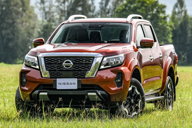 Đây là khác biệt giữa 4 bản Nissan Navara 2021 vừa ra mắt Việt Nam: Chọn full option hay mua bản tiêu chuẩn dư gần 200 triệu? - Ảnh 3.