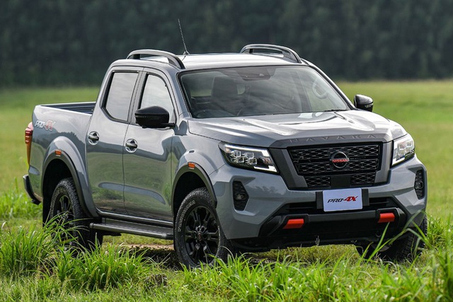 Đây là khác biệt giữa 4 bản Nissan Navara 2021 vừa ra mắt Việt Nam: Chọn full option hay mua bản tiêu chuẩn dư gần 200 triệu? - Ảnh 4.