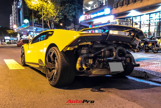 Lamborghini Huracan từng của doanh nhân Nguyễn Quốc Cường độ phong cách cởi truồng cực dị - Ảnh 2. Lamborghini Huracan từng của doanh nhân Nguyễn Quốc Cường độ phong cách cởi truồng cực dị - Ảnh 2.