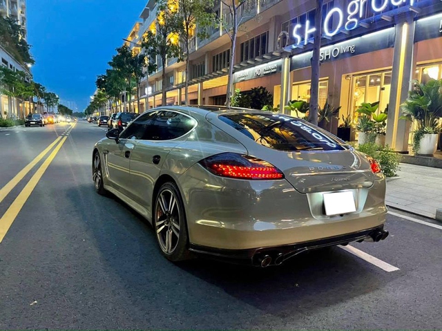 Sự thật phía sau chiếc Porsche Panamera model 2019 nhưng có giá bán lại chỉ 1,7 tỷ đồng - Ảnh 3.