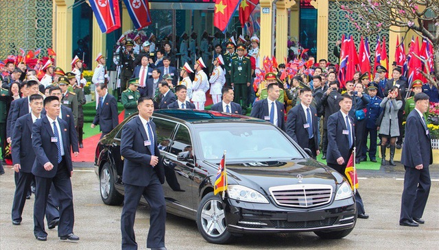 Xâu chuỗi về loại xe đặc biệt yêu thích của anh em ông Kim Jong Un - Ảnh 1.