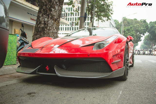 Ferrari 458 Italia từng qua tay Phan Thành được bán lại với giá từ 9,9 tỷ đồng - Ảnh 2.