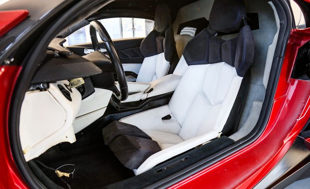 Siêu xe Lykan HyperSport từng đóng phim Fast and Furious 7 chuẩn bị được bán đấu giá - Ảnh 4.