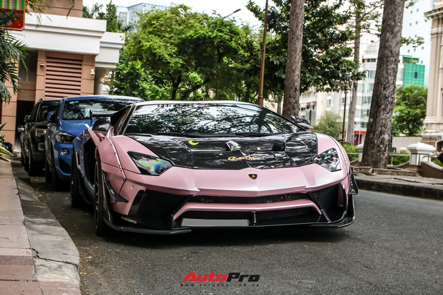 Lamborghini Aventador độ Liberty Walk độc nhất Việt Nam của doanh nhân Đà Lạt tái xuất sau nhiều tháng mất tích - Ảnh 5. Lamborghini Aventador độ Liberty Walk độc nhất Việt Nam của doanh nhân Đà Lạt tái xuất sau nhiều tháng mất tích - Ảnh 5.