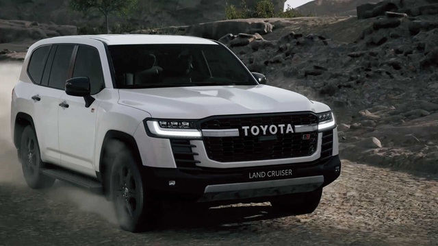 Đây là công nghệ off-road đỉnh cao mới trên Toyota Land Cruiser GR Sport 2022 sẽ khiến fan trầm trồ