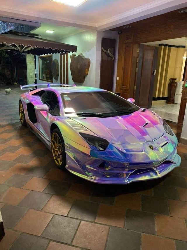 Đại lý tư nhân chào hàng Lamborghini Aventador độ phiên bản giới hạn: Sở hữu màu sơn không thể tin nổi - Ảnh 1.