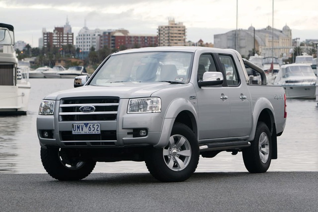 Trước khi lắp ráp thì đây là 2 thế hệ và 6 bản nâng cấp lớn của ‘vua doanh số’ Ford Ranger trong 20 năm tại Việt Nam - Ảnh 4. Trước khi lắp ráp thì đây là 2 thế hệ và 6 bản nâng cấp lớn của ‘vua doanh số’ Ford Ranger trong 20 năm tại Việt Nam - Ảnh 4.