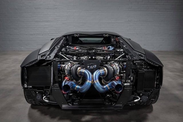 Ngắm khoang động cơ 2.000 mã lực của Lamborghini Aventador SVJ độ Twin-Turbo - Ảnh 2.