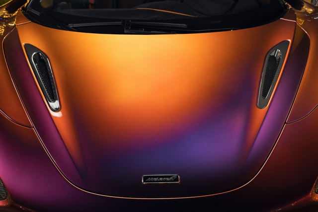 McLaren 765LT cá nhân hóa độc nhất thế giới với màu vô cùng đặc biệt - Ảnh 3.