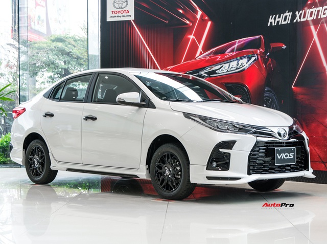 Toyota Vios chật vật giành lại ngôi vua phân khúc sedan hạng B - Khi giá trị cốt lõi dần mất sức hút trong mắt khách Việt - Ảnh 2.