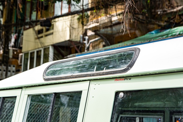 Dân chơi Hà Nội hồi sinh Land Rover Series II 60 tuổi độc nhất Việt Nam: Đơn sơ nhưng một chi tiết gây tò mò - Ảnh 10. Dân chơi Hà Nội hồi sinh Land Rover Series II 60 tuổi độc nhất Việt Nam: Đơn sơ nhưng một chi tiết gây tò mò - Ảnh 10.