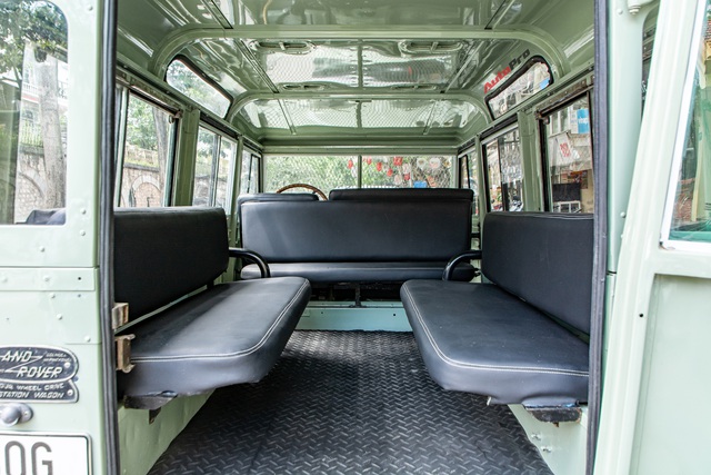 Dân chơi Hà Nội hồi sinh Land Rover Series II 60 tuổi độc nhất Việt Nam: Đơn sơ nhưng một chi tiết gây tò mò - Ảnh 16. Dân chơi Hà Nội hồi sinh Land Rover Series II 60 tuổi độc nhất Việt Nam: Đơn sơ nhưng một chi tiết gây tò mò - Ảnh 16.